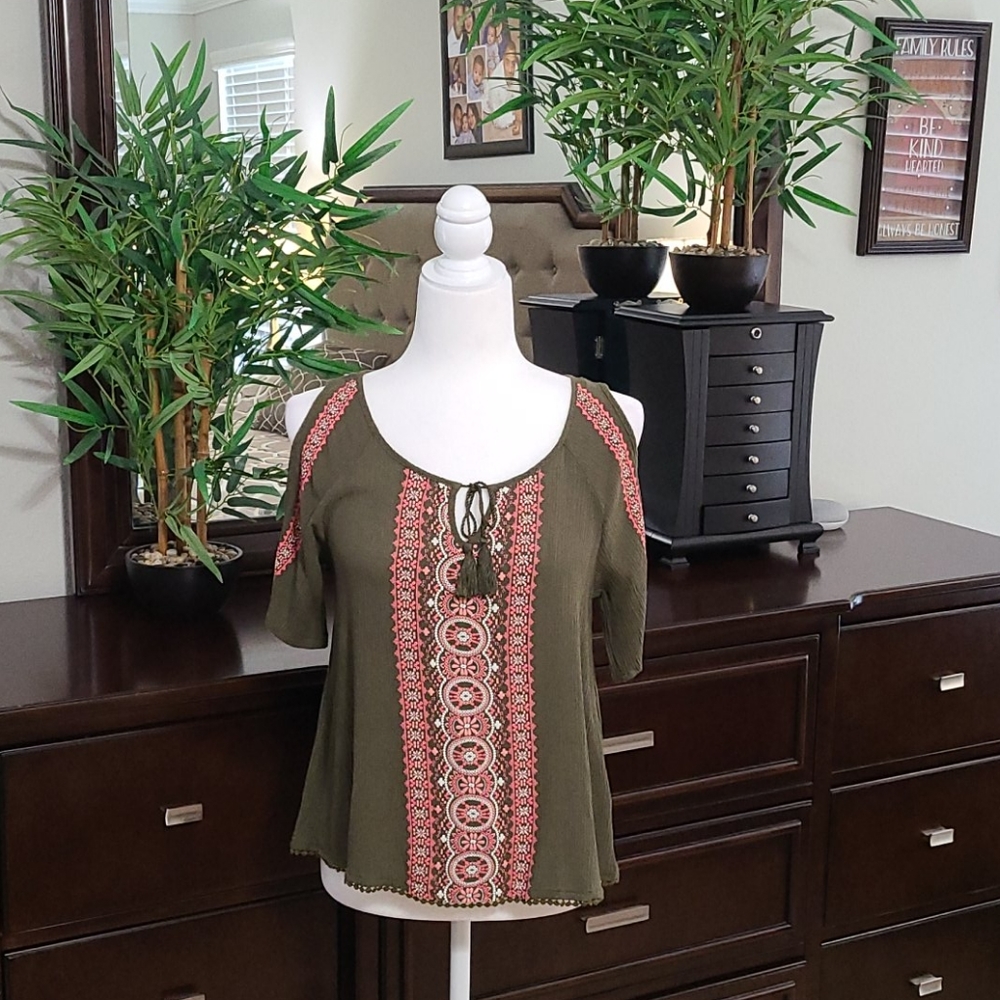 Derek heart blouse